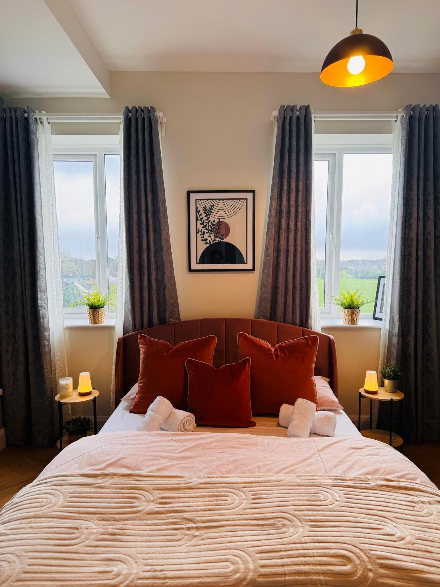 Finnstown Hall- Private Room In Shared Apartment With The Host Dublín Exterior foto